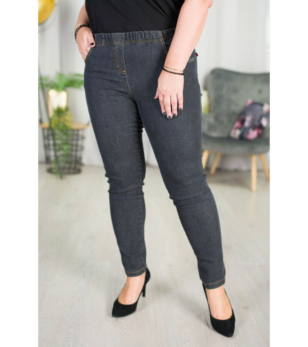 JUODI DŽINSAI SLIM FIT CEV06 MN